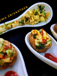 स्टफ्ड चीज़ी मशरूम (Stuffed cheesy mushroom recipe in hindi) रेसिपी मुख्य फोटो