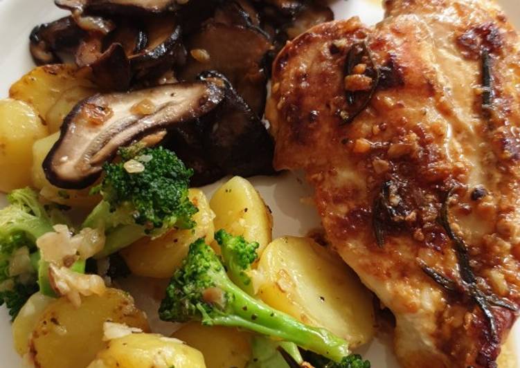 Golden Seared Garlic Chicken with sauteed vegetables