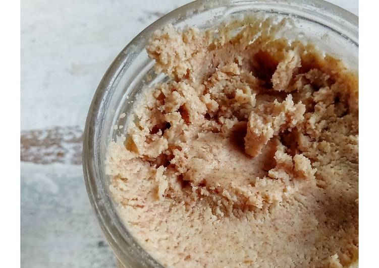 Cara Mudah Bikin Peanut Butter Low-carb Enak dan Antiribet