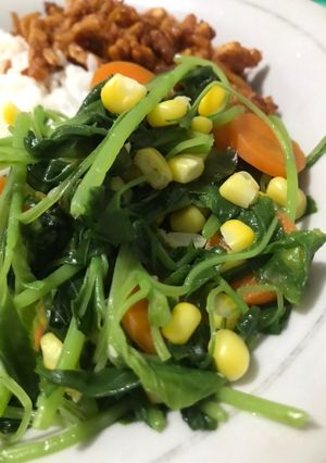 Foto resep [182] Bayam Jagung Wortel
