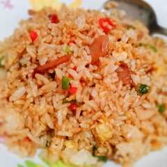 Nasi Goreng Sosis Pedas রেসিপির প্রধান ছবি