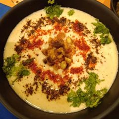 A picture of Burani Raita (Garlic Raita).