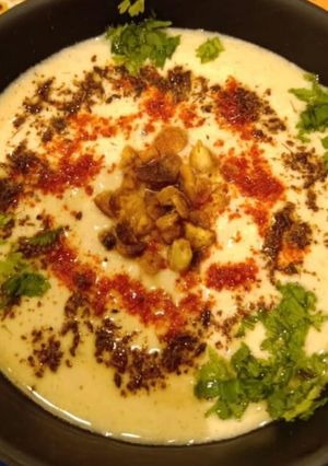 A picture of Burani Raita (Garlic Raita).