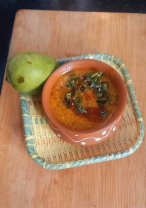 कच्चा आम अरहर दाल रेसिपी मुख्य फोटो