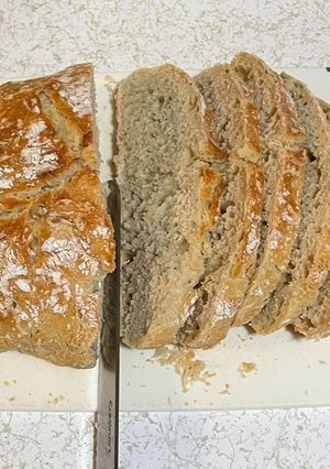 A picture of Artisan style white bread.
