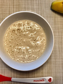 Una foto de Smoothie de banano y tofu para bebé