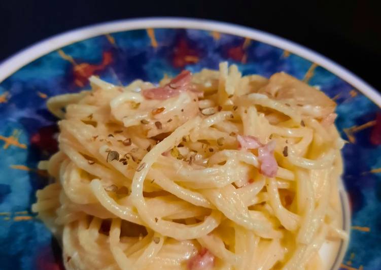 Cara Gampang Membuat Garlicky creamy mushroom smokey beef pasta yang Lezat