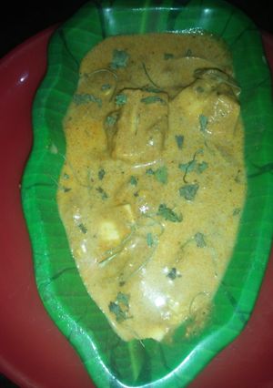 आलू मटर की कढी(Aloo matar ki kadhi recipe in Hindi) रेसिपी मुख्य फोटो