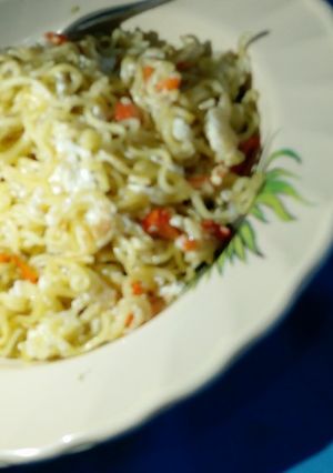 A picture of Fired noddles with egg.