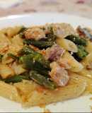Penne con Fagiolini, Sgombro e Pane Profumato