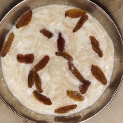 A picture of Meethi seviyan.