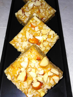 A picture of Chew coconut Khoya burfi.