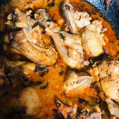 A picture of Chicken shorba karahi.