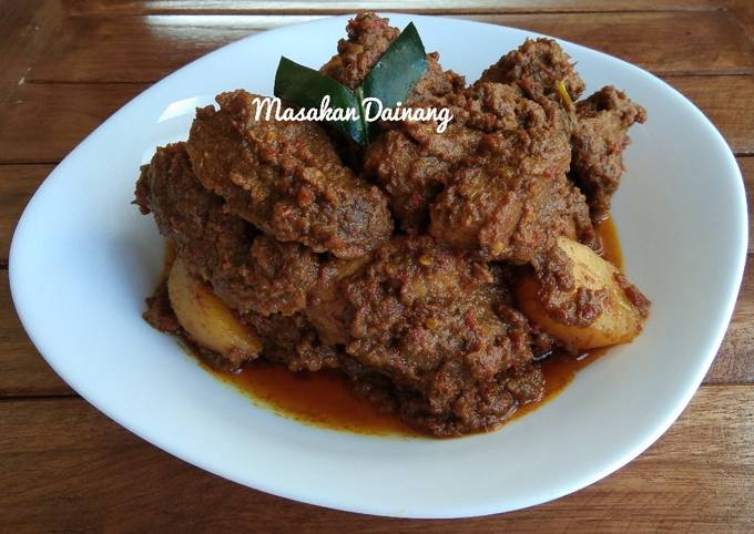 Rendang Sapi Empuk dan Lezat