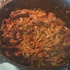A picture of Pastalaya (pasta lie yah).