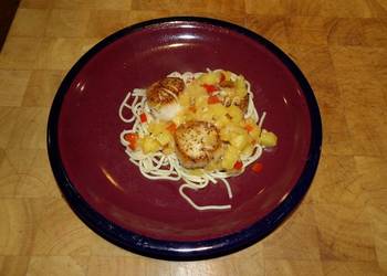 How to Prepare Perfect Seared scallops with pineapple
