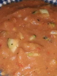 Una foto de Gazpacho andaluz, (o, sopeao "majao")