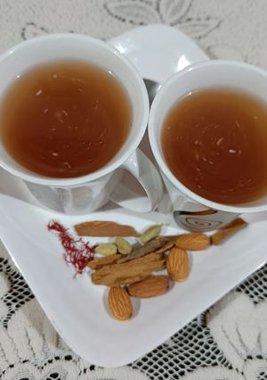A picture of Kashmiri kehwa.