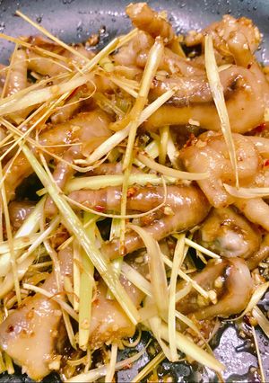 Hình của món Chân gà mắm xả tắc.