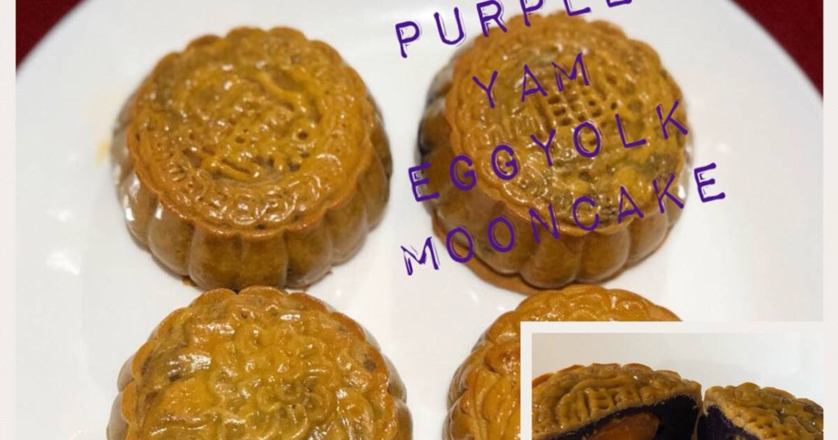 Resep Purple Yam Eggyolk Mooncake Oleh Chrystie Puspita Cookpad