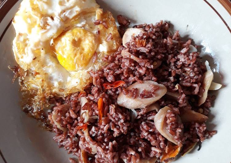 Nasi Merah Goreng