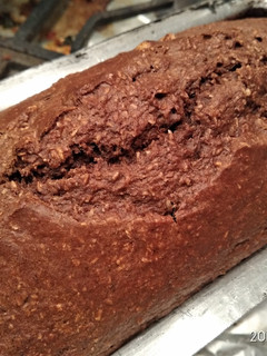 Una foto de Budín de banana, coco y cacao 🍌🍌