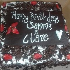 A picture of Black Forest Cake.