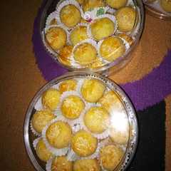 A picture of Nastar isi keju #kue keto.