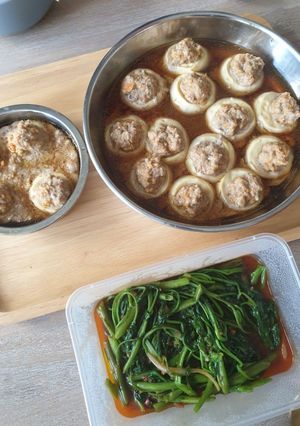 A picture of Steamed Egg Tofu with Minced Pork.