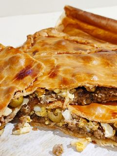 Una foto de Empanada con relleno criollo