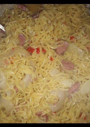 A picture of Noodles with sausage (3).