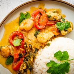 A picture of Moqueca de peixe paulistana. (Sao Paulo Fish stew).