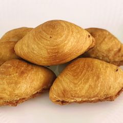 A picture of Curry Puff (Thai Pasty).