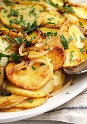 A picture of Kenyan Lyonnaise Potatoes.