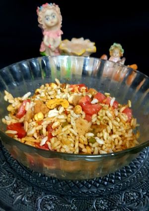 A picture of Jhal Muri.
