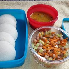 A picture of Kushboo Idli / Javvarisi Idli.