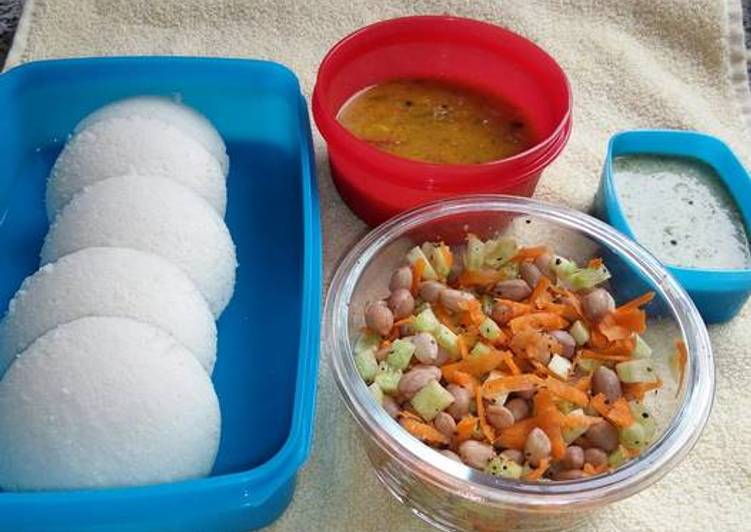 Step-by-Step Guide to Prepare Speedy Kushboo Idli / Javvarisi Idli