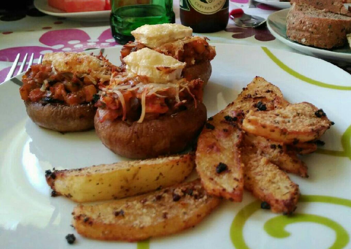 Champiñones rellenos con patatas al horno