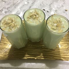 A picture of Avocado milkshake.