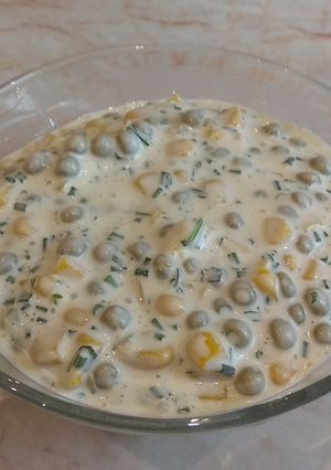 Majonézes kukorica-zöldborsó saláta recept fotója