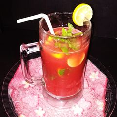 A picture of Watermelon mojito.