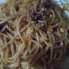 A picture of Mixed noodles.