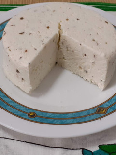 Una foto de Queso fresco especiado