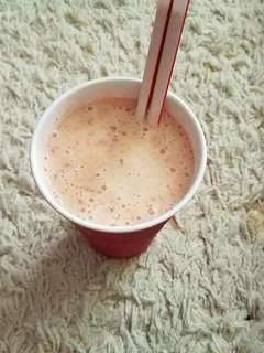 A picture of Fruit milk shake.