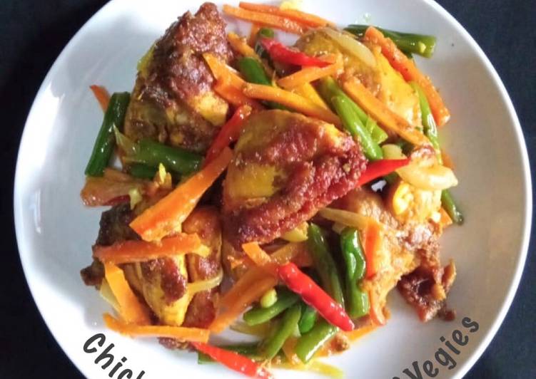 Cara Gampang Membuat Chicken Recipe with Turmeric&amp;Vegetables (Malaysian) yang Bikin Ngiler