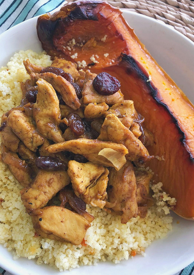 Una foto de Tajine de pollo con calabaza asada