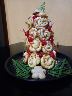 Una foto de Croquembouche