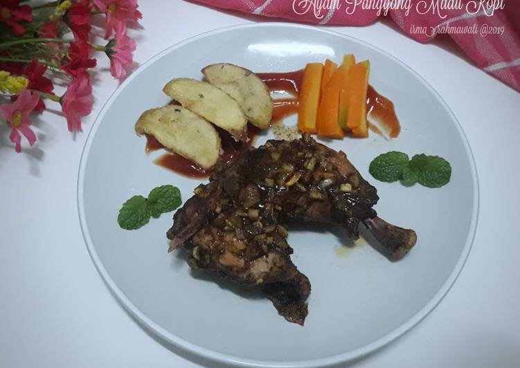 Bagaimana Menyiapkan Ayam Panggang Madu Kopi, Lezat