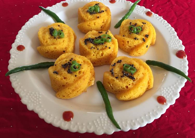 #Instant Sooji Dhokla 
A very yummylicious muffins that is made very easily and healthy and tasty