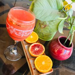 A picture of Orange juice.